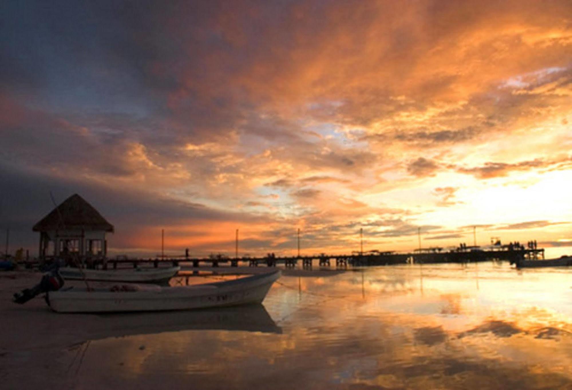 Hotel Puerto Holbox Buitenkant foto